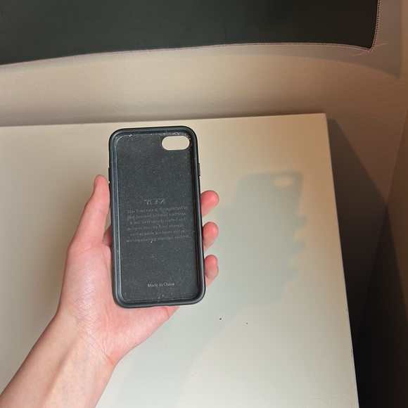 iPhone SE, 6, 6s, and 7 case, 3 cases all in perfect condition free shipping - Picture 8 of 8